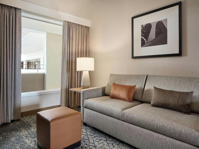 Sheraton Chicago O'Hare Airport Hotel image