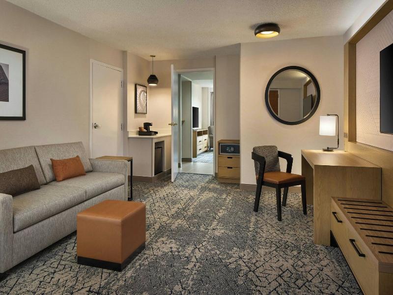 Sheraton Chicago O'Hare Airport Hotel image