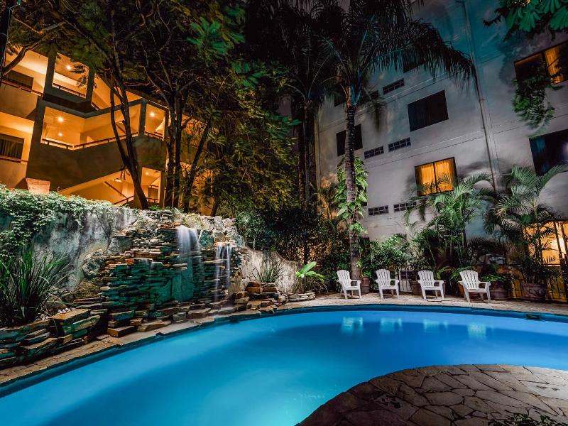 Comfort Inn Tampico image
