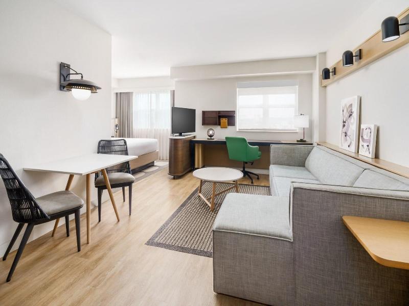 Residence Inn Miami Aventura Mall image