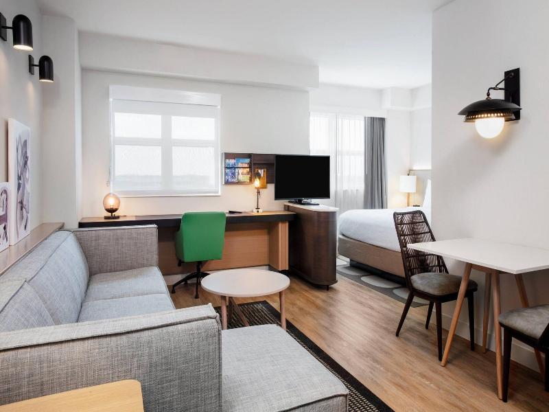 Residence Inn Miami Aventura Mall image