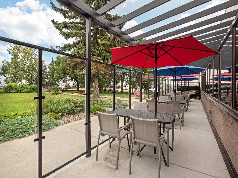 Best Western Port O'Call Hotel Calgary image