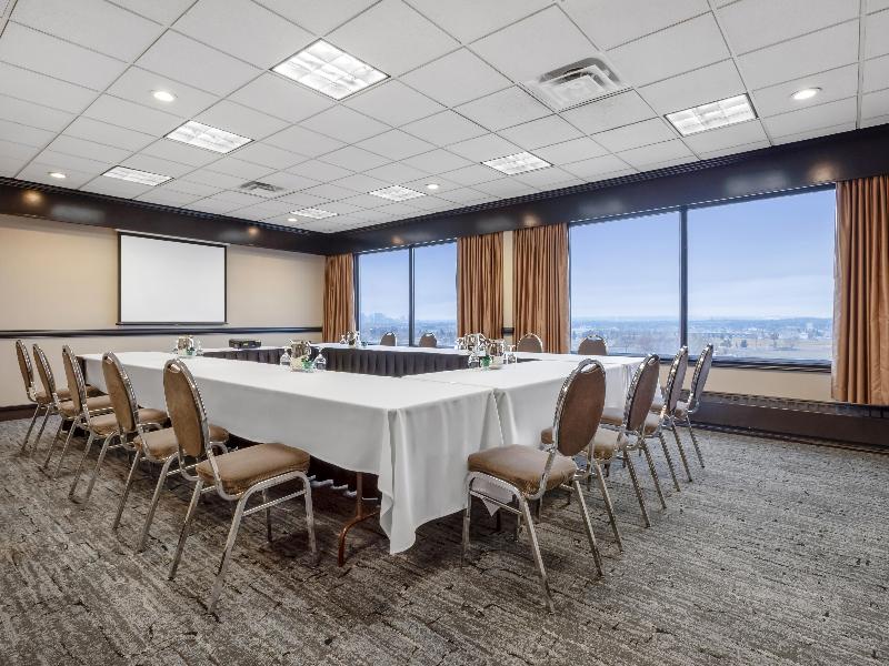 Best Western Port O'Call Hotel Calgary image
