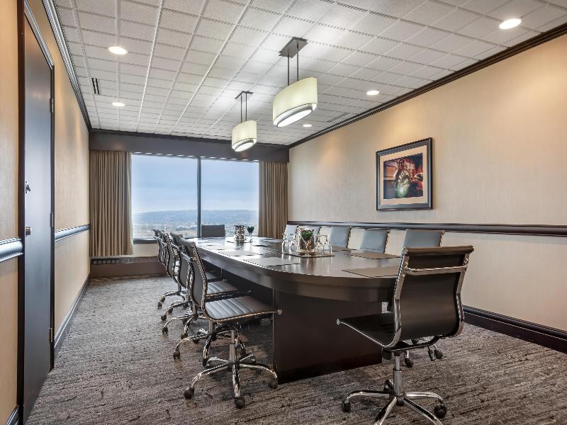 Best Western Port O'Call Hotel Calgary image
