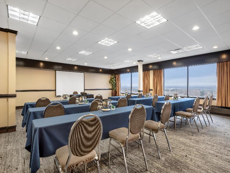 Best Western Port O'Call Hotel Calgary image