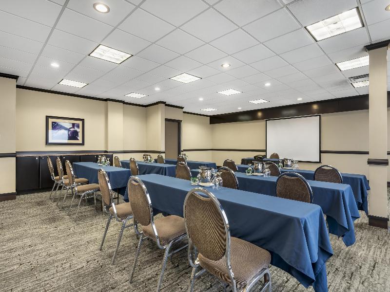 Best Western Port O'Call Hotel Calgary image