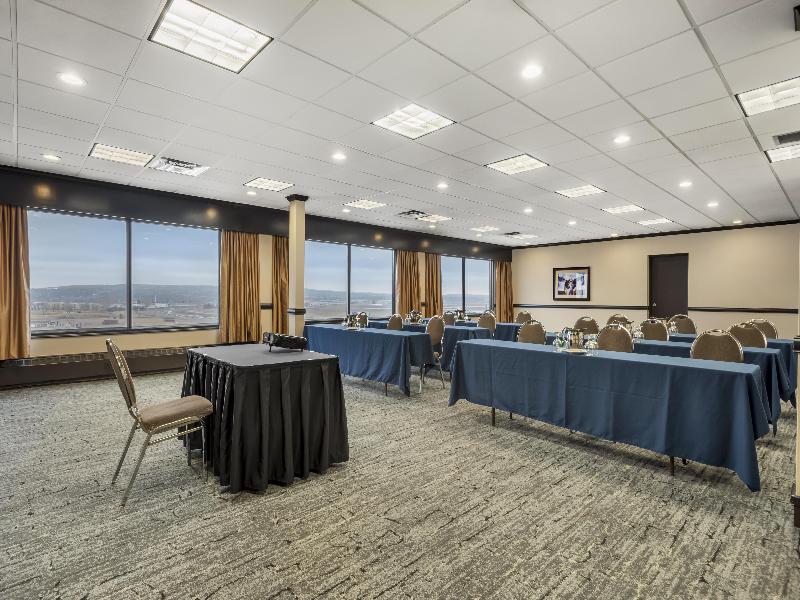 Best Western Port O'Call Hotel Calgary image