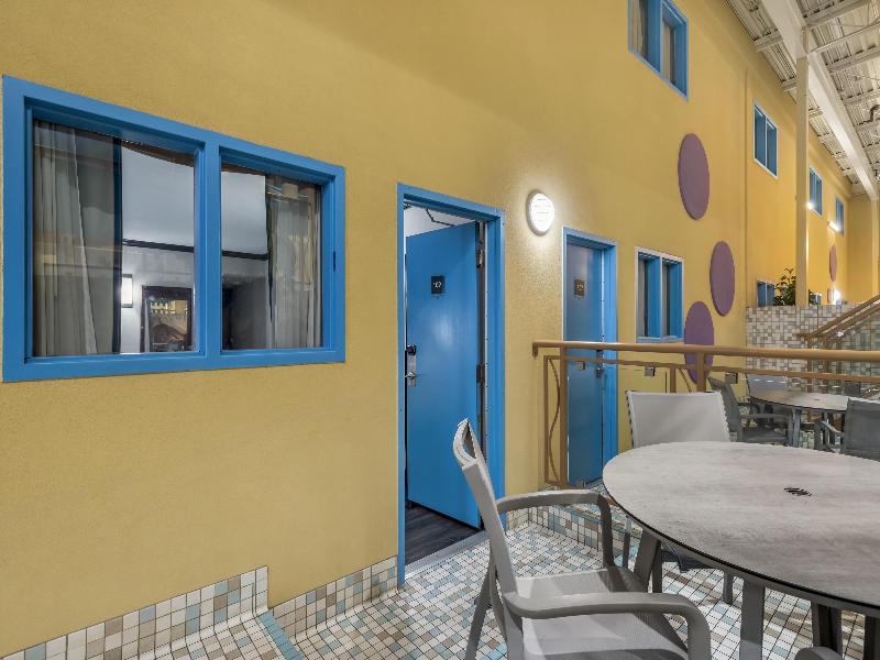 Best Western Port O'Call Hotel Calgary image