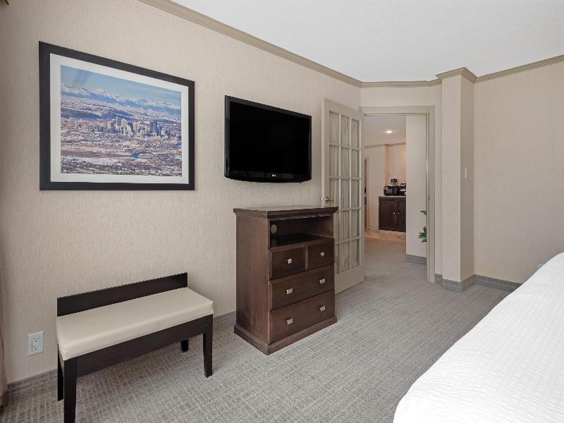 Best Western Port O'Call Hotel Calgary image