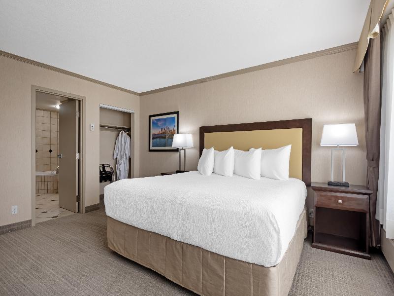 Best Western Port O'Call Hotel Calgary image