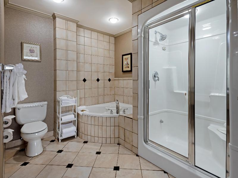 Best Western Port O'Call Hotel Calgary image