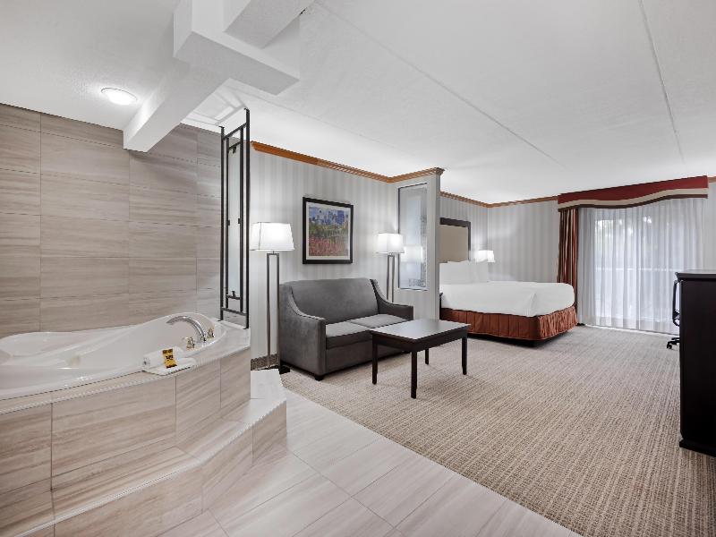 Best Western Port O'Call Hotel Calgary image