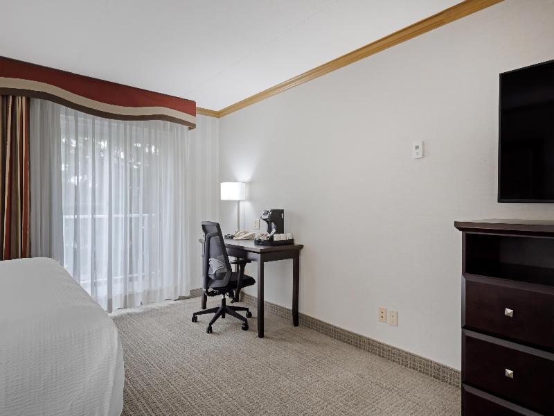 Best Western Port O'Call Hotel Calgary image