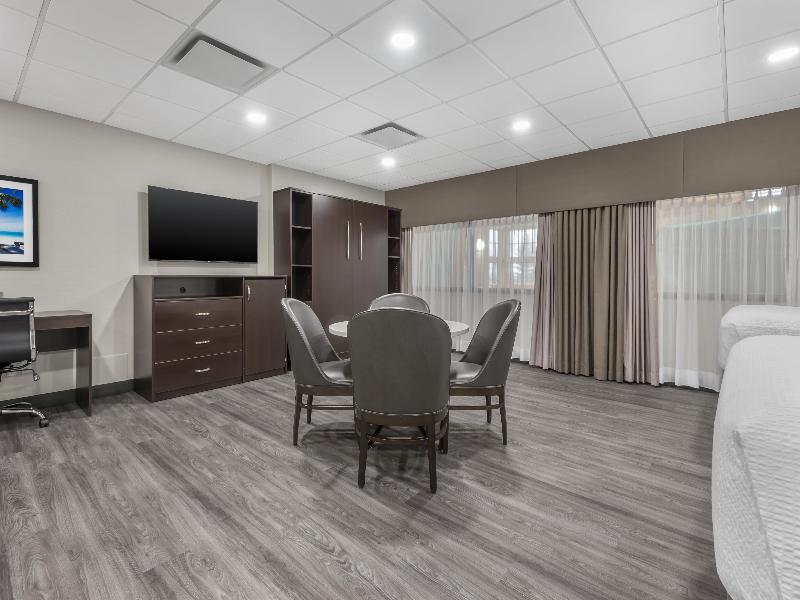 Best Western Port O'Call Hotel Calgary image