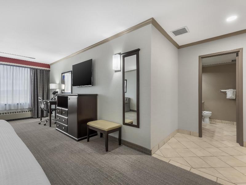 Best Western Port O'Call Hotel Calgary image