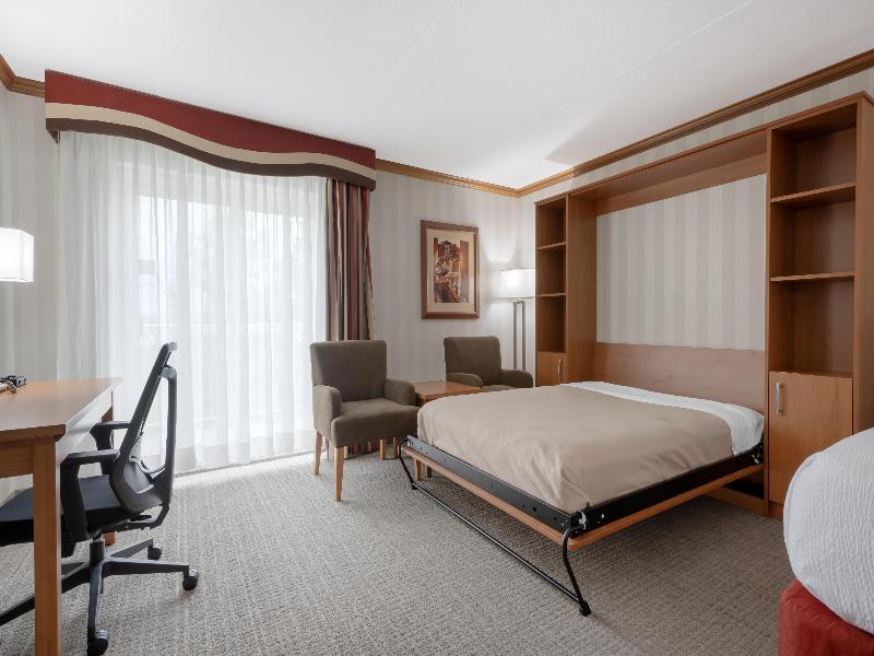 Best Western Port O'Call Hotel Calgary image