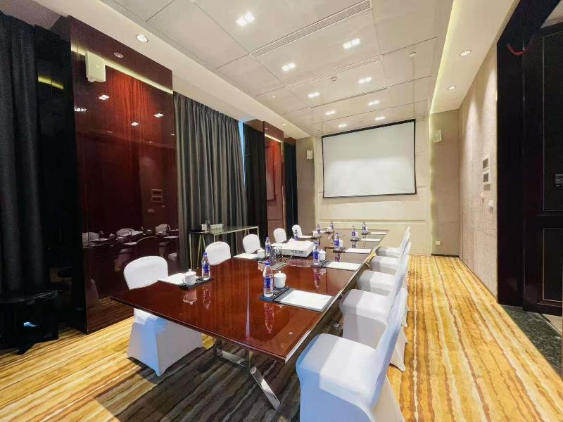 Pullman Guangzhou Baiyun Airport image