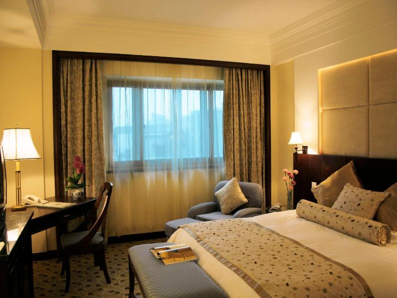 Presidential Plaza Hotel Beijing image