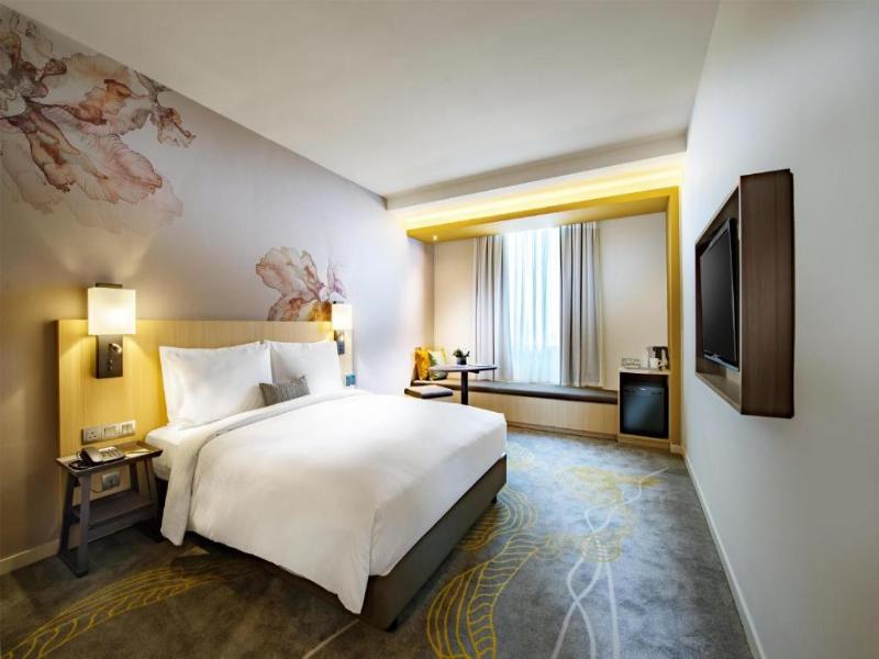 room detail thumbnail 1