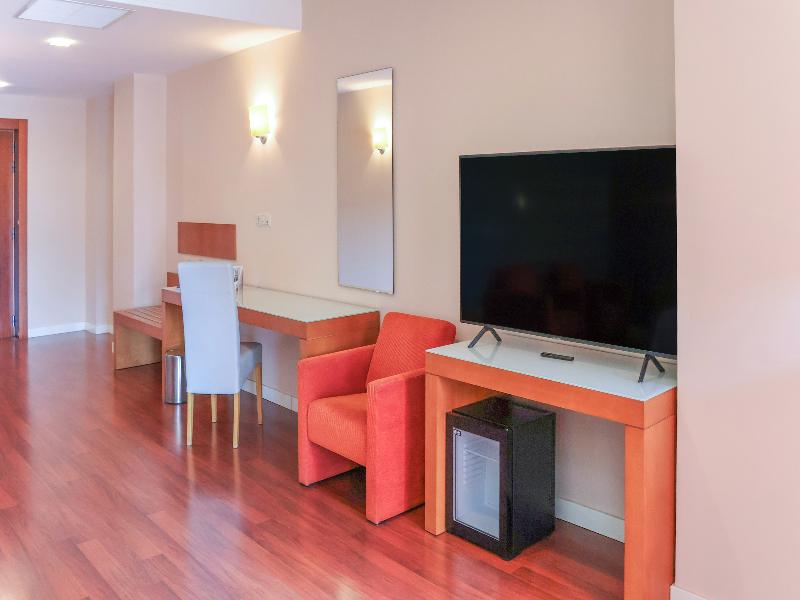 Granada Palace Affiliated by Meliá image
