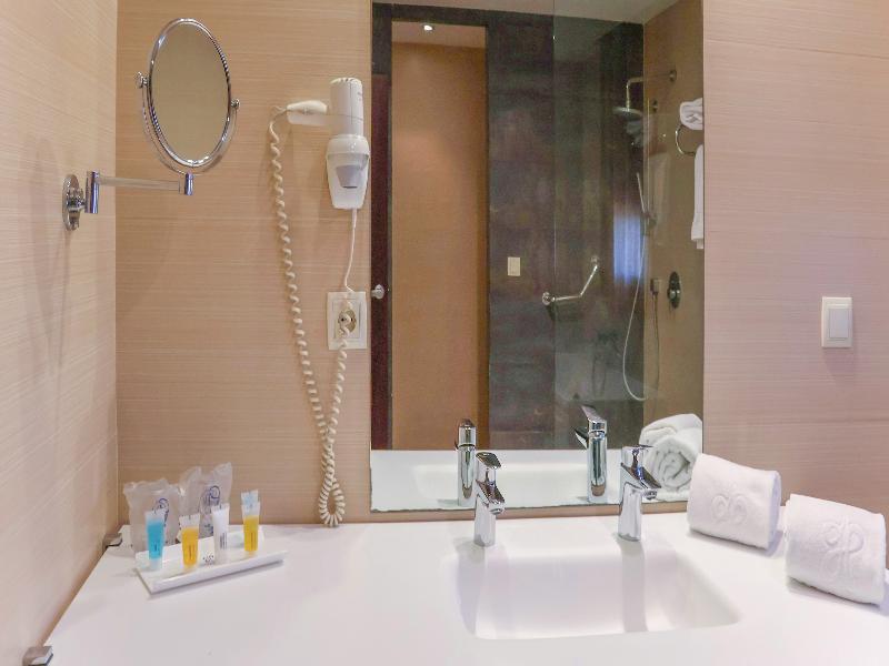 Granada Palace Affiliated by Meliá image