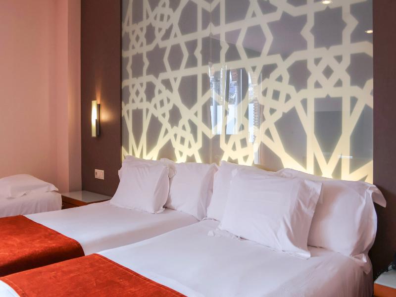 Granada Palace Affiliated by Meliá image
