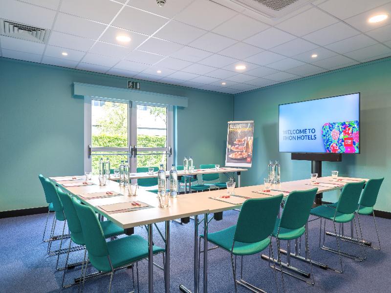 Thon Brussels Airport image