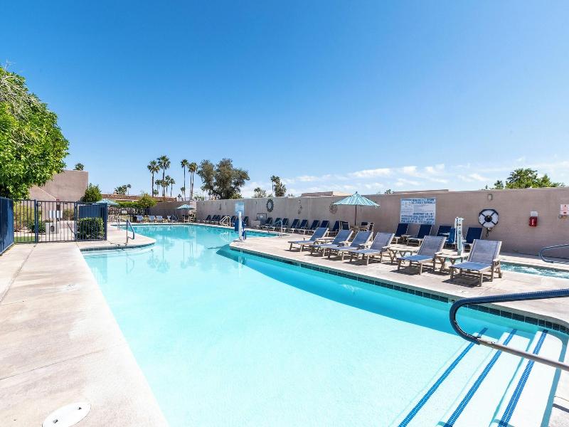Vista Mirage Resort image
