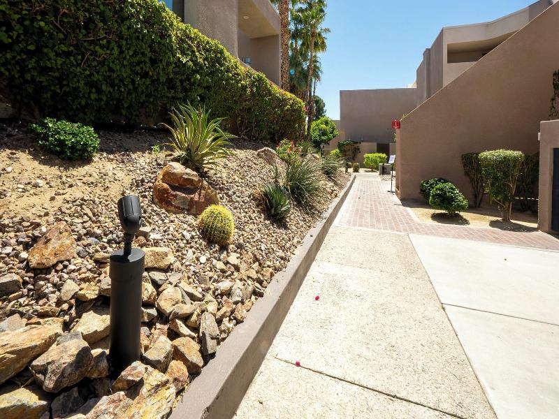 Vista Mirage Resort image