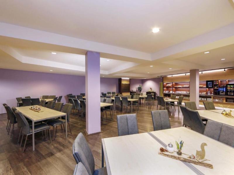 B&B HOTEL Berlin City-Ost image