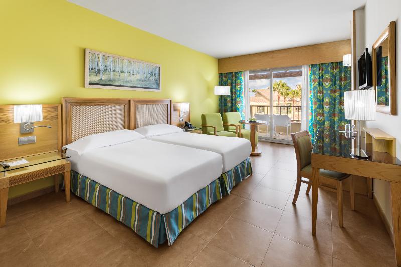 Elba Costa Ballena Beach & Thalasso Resort image
