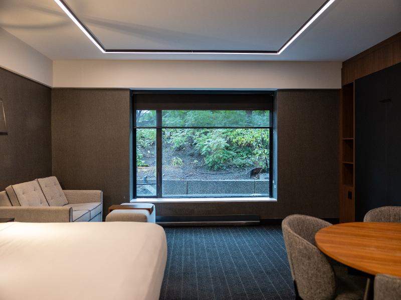 Stay in style at Hotel Bonaventure Montreal