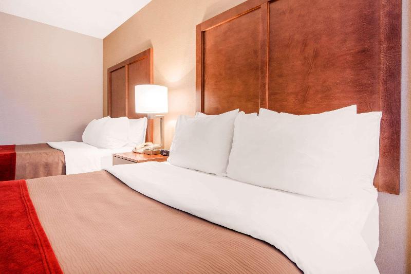Comfort Inn Fallsview Niagara image