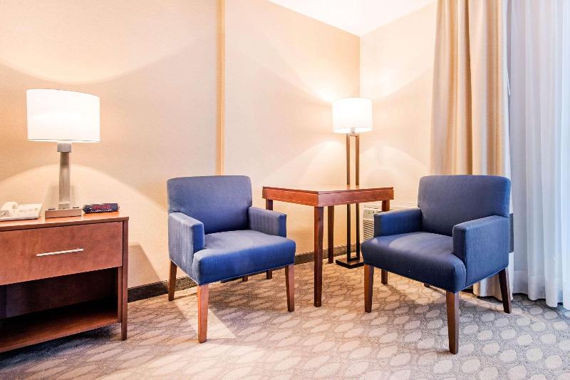 Comfort Inn Fallsview Niagara image