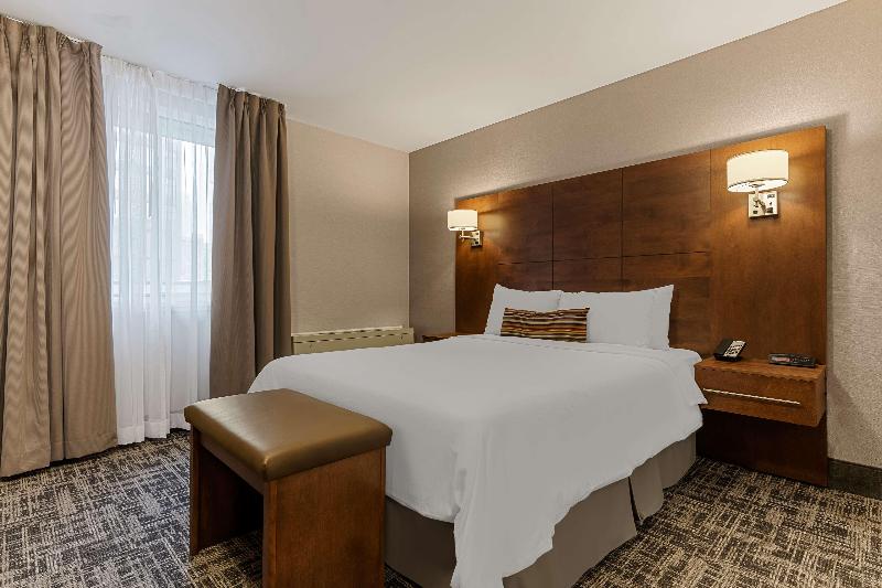 Best Western Ville-Marie Montreal Hotel & Suites image