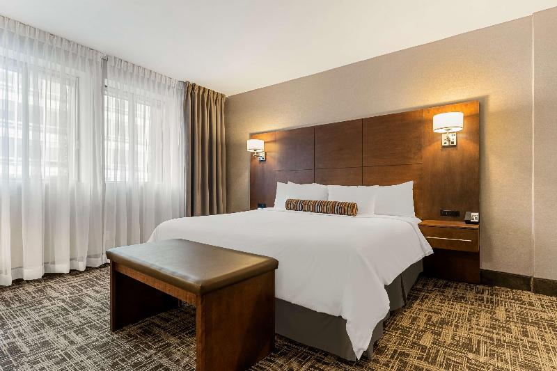 Best Western Ville-Marie Montreal Hotel & Suites image