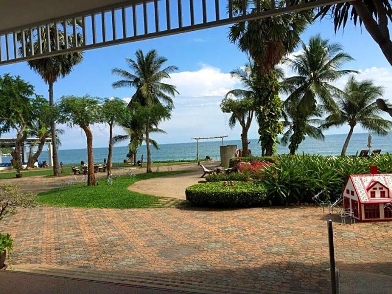 Milford Paradise image