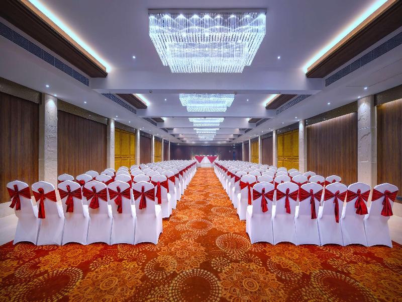 Royale Residency image