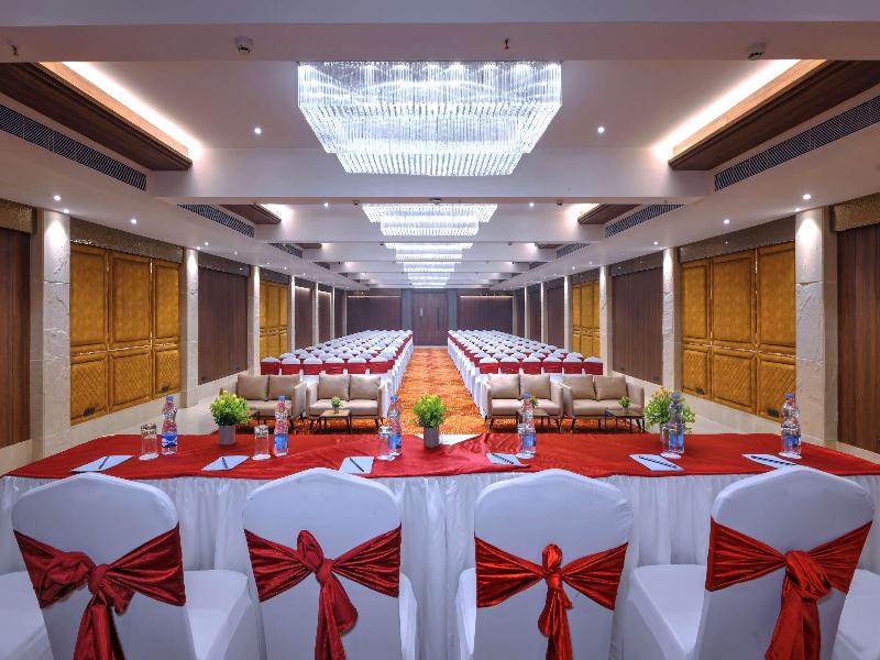 Royale Residency image