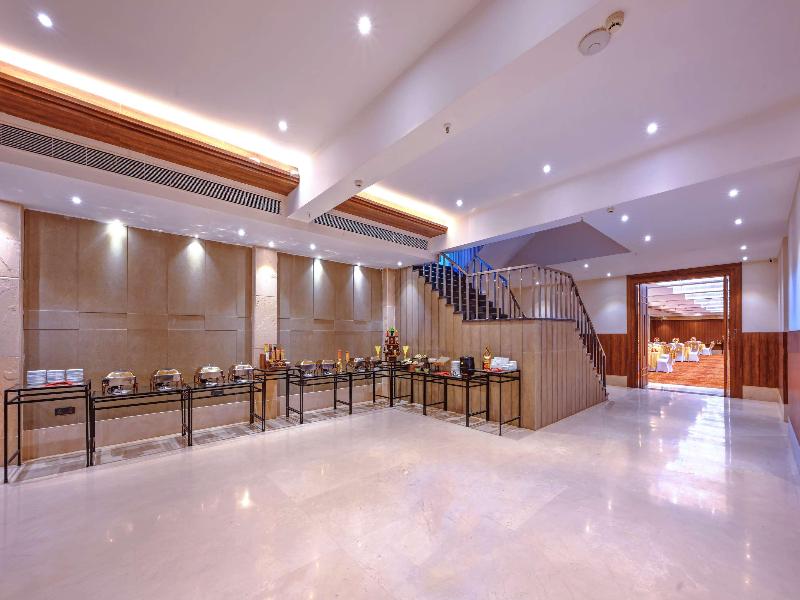 Royale Residency image