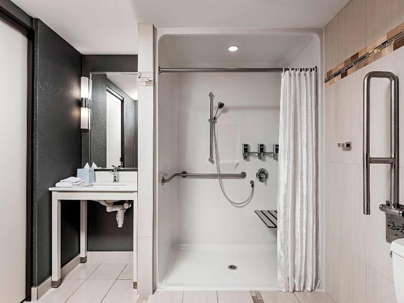 Four Points by Sheraton London image