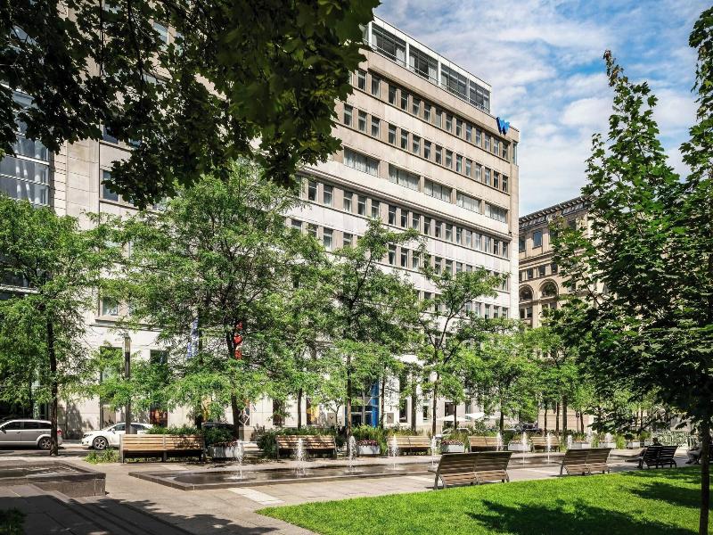 W Montreal image