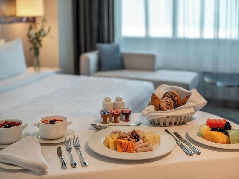 Le Royal Meridien Abu Dhabi image