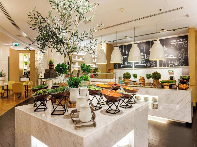 Le Royal Meridien Abu Dhabi image