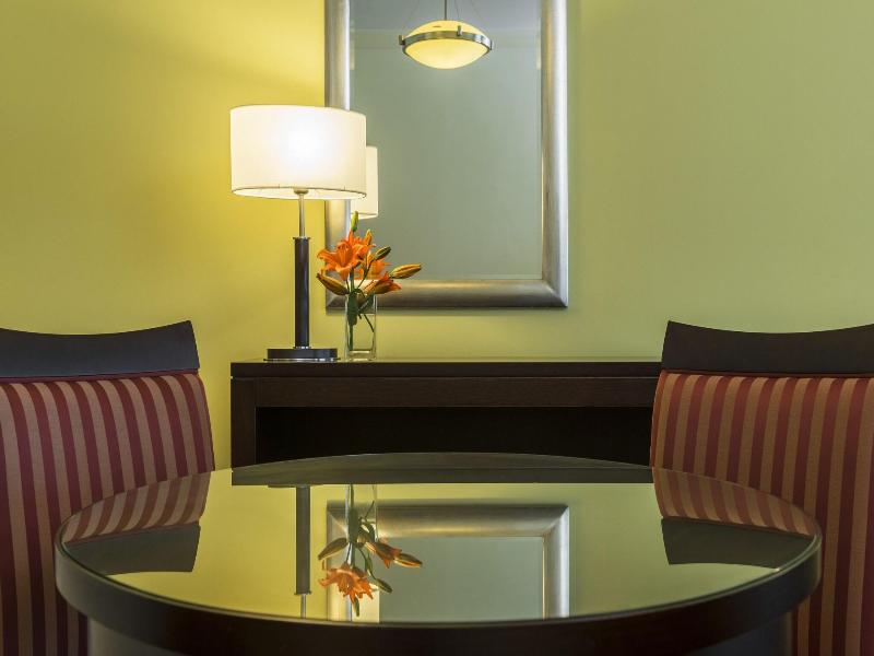 Le Royal Meridien Abu Dhabi image