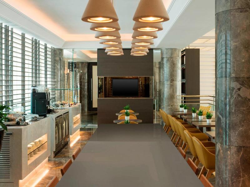 Le Royal Meridien Abu Dhabi image