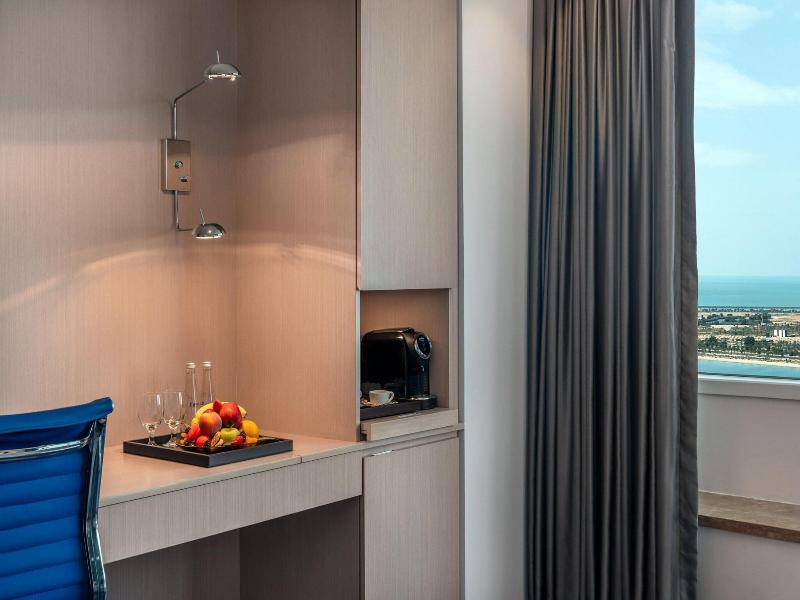 Le Royal Meridien Abu Dhabi image