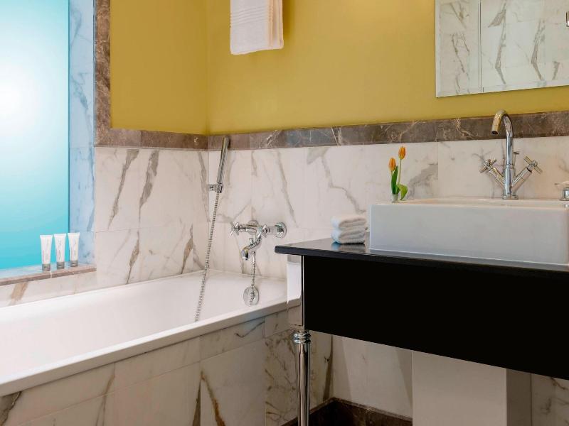 Le Royal Meridien Abu Dhabi image