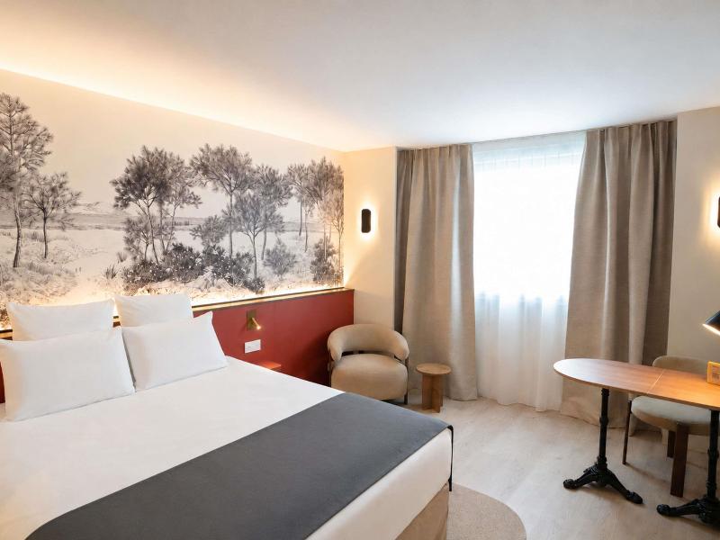 Mercure Paris Val De Fontenay image