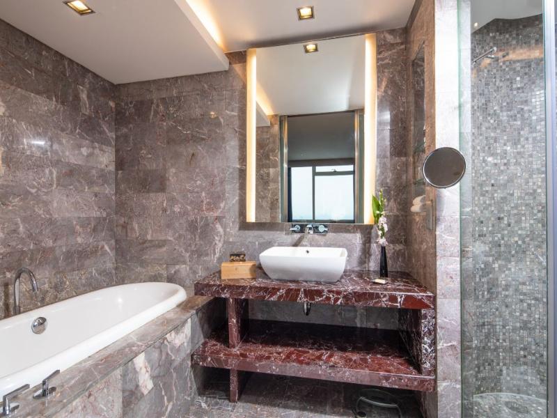The Longemont Hotel Shanghai image